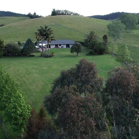 Rural Palms Bed & Breakfast Haruru Exterior photo