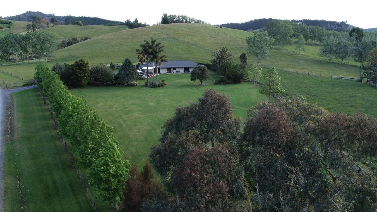 Rural Palms Bed & Breakfast Haruru Exterior photo
